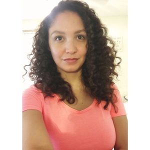 Meet your Posher, Cynthia